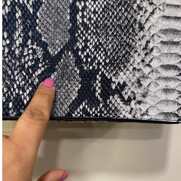 Gray Vegan Leather Snake Print Badgley Mischa Small Shoulder Purse Chain Rivet - Picture 7 of 14